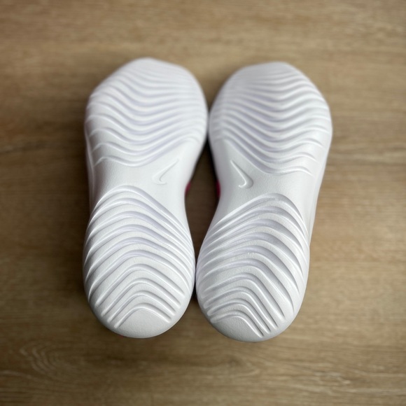 Nike Flex Runner Shoes - NWT - Picture 8 of 8